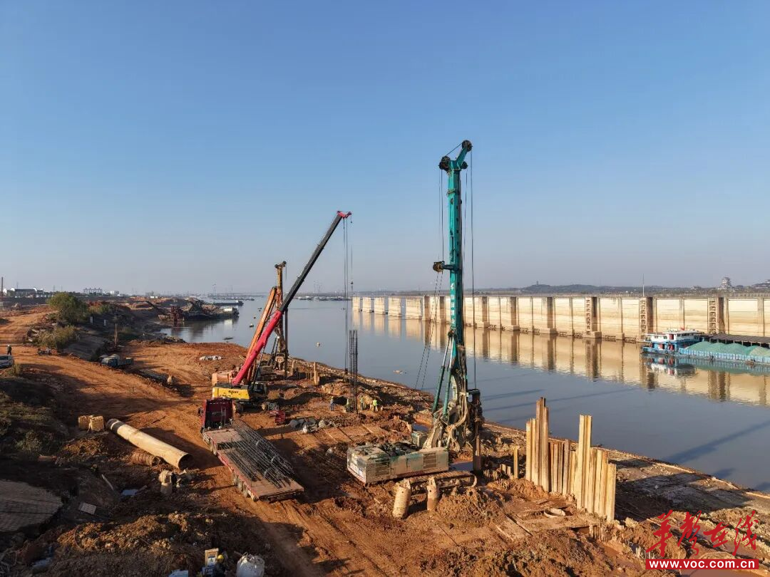 长城航道235根灌注桩浇筑完成 为主体结